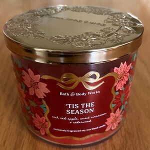 Bath & Body Works Tis The Season 3 Wick Scented Soy Wax Candle